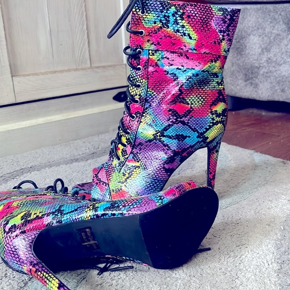 Multi-Color Heels NEVER Worn! - Picture 4 of 4